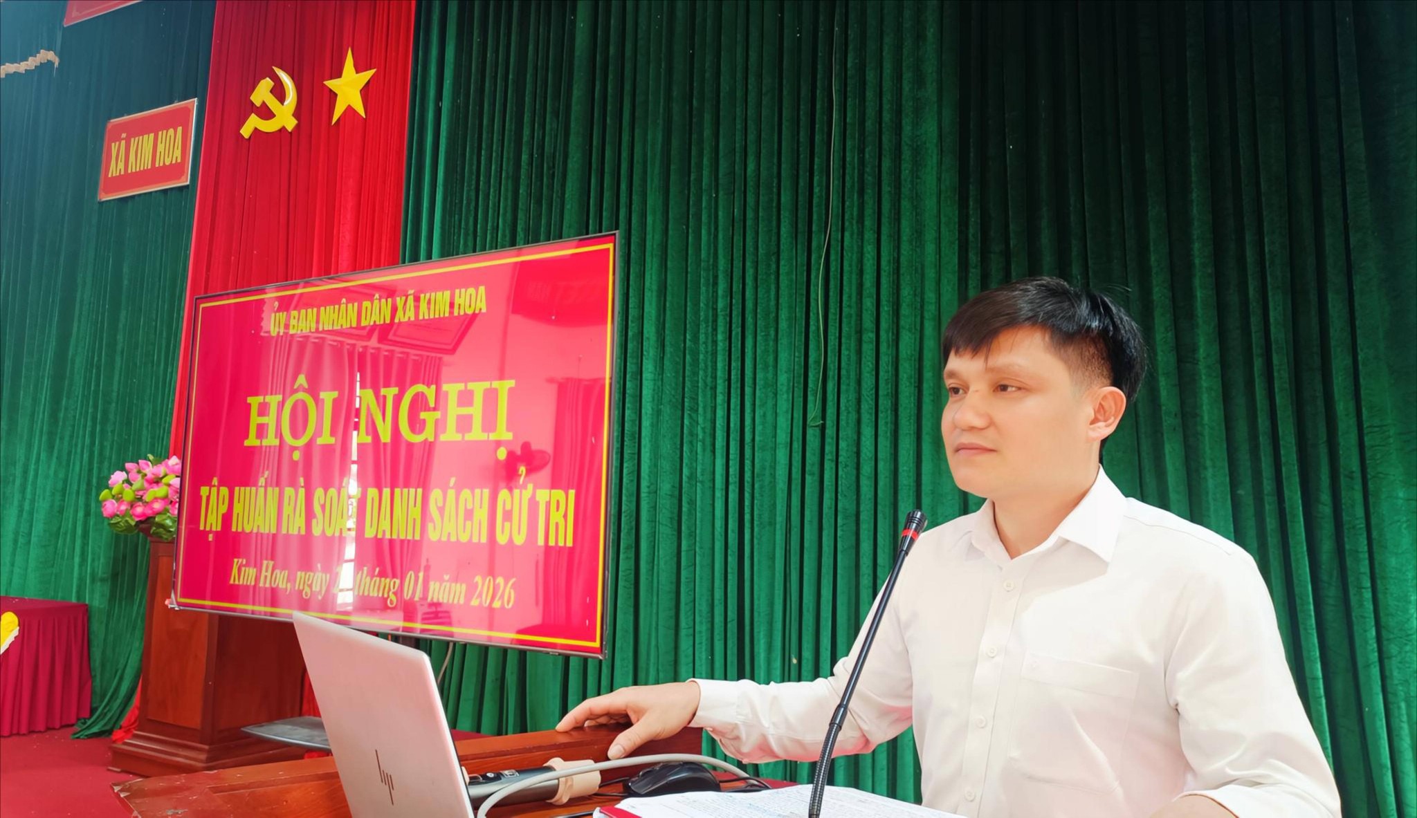 Xã Kim Hoa hướng dẫn rà soát, lập danh sách cử tri