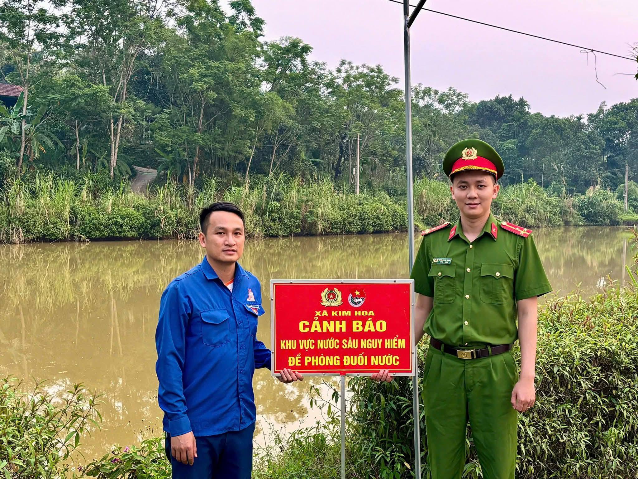 Cắm biển cảnh báo tại khu vực nguy hiểm