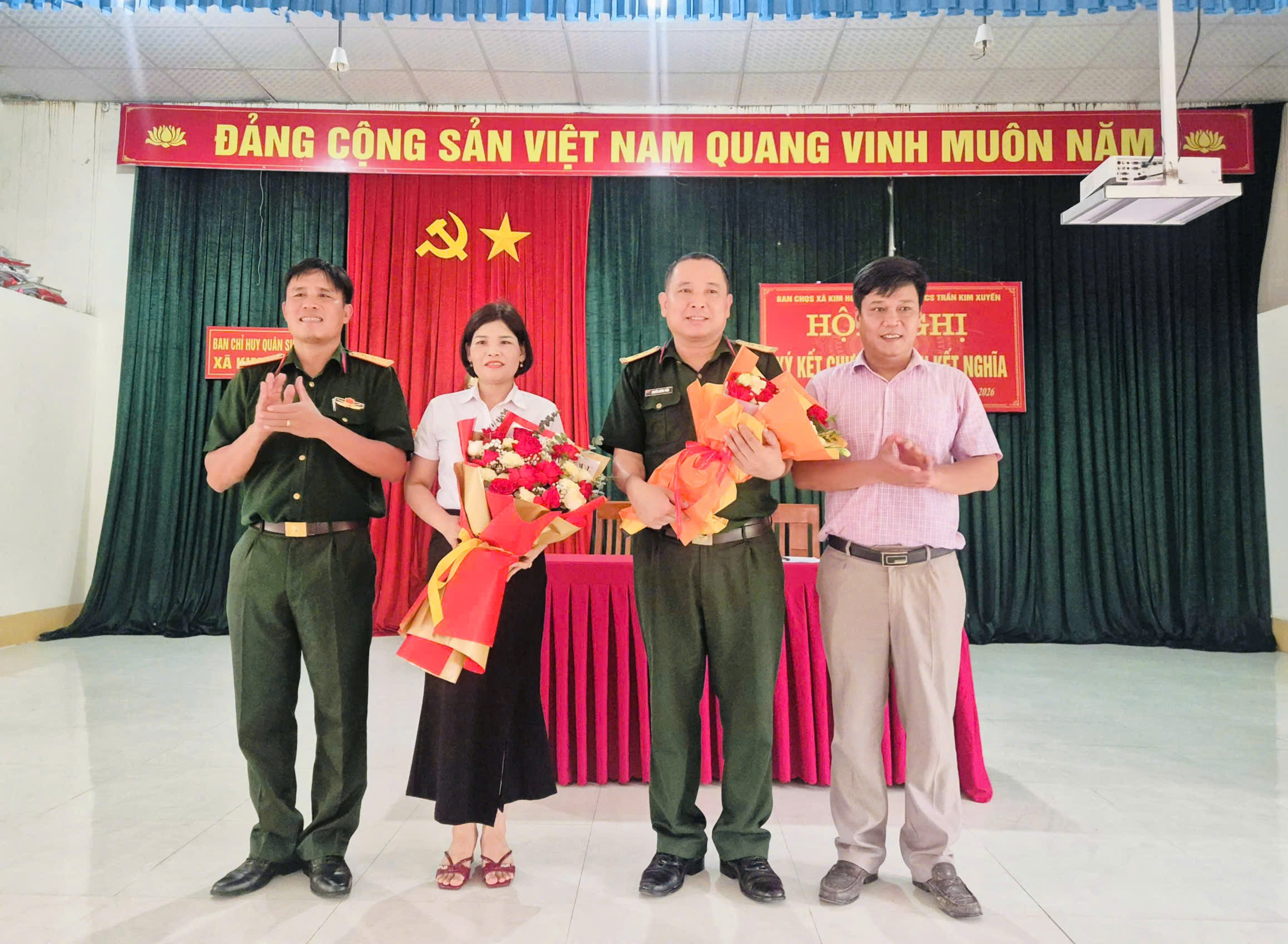 Ban CHQS xã ký kết hoạt động kết nghĩa và công bố Quyết định bổ nhiệm thôn đội trưởng