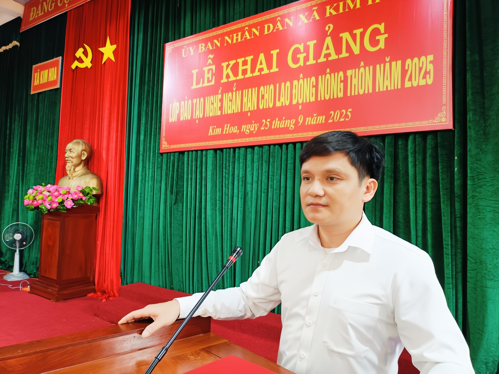 Xã Kim Hoa Khai giảng lớp học nghề cho lao động nông thôn