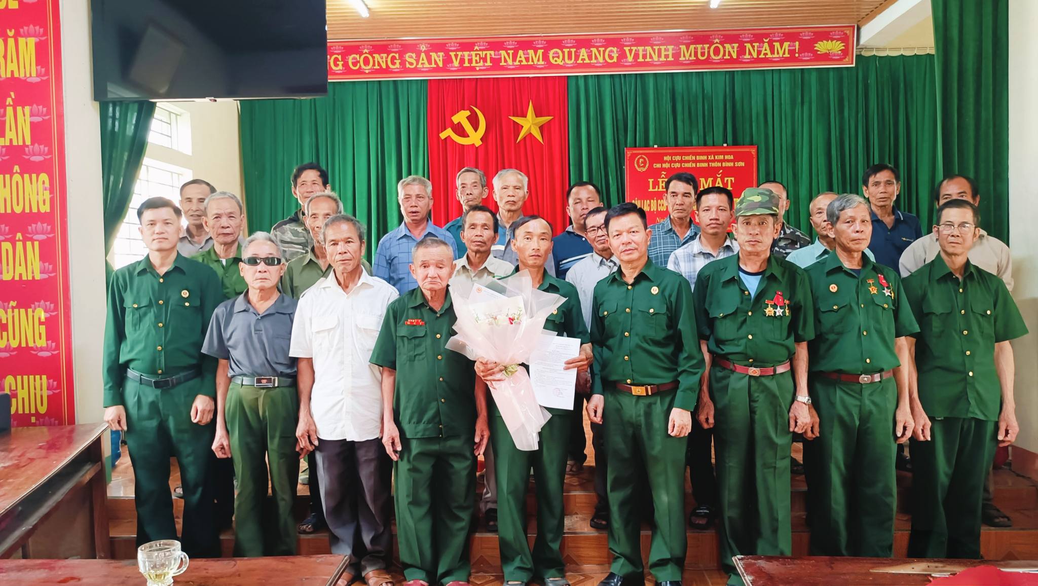 Ra mắt Chi hội CCB bảo vệ môi trường thôn Bình Sơn