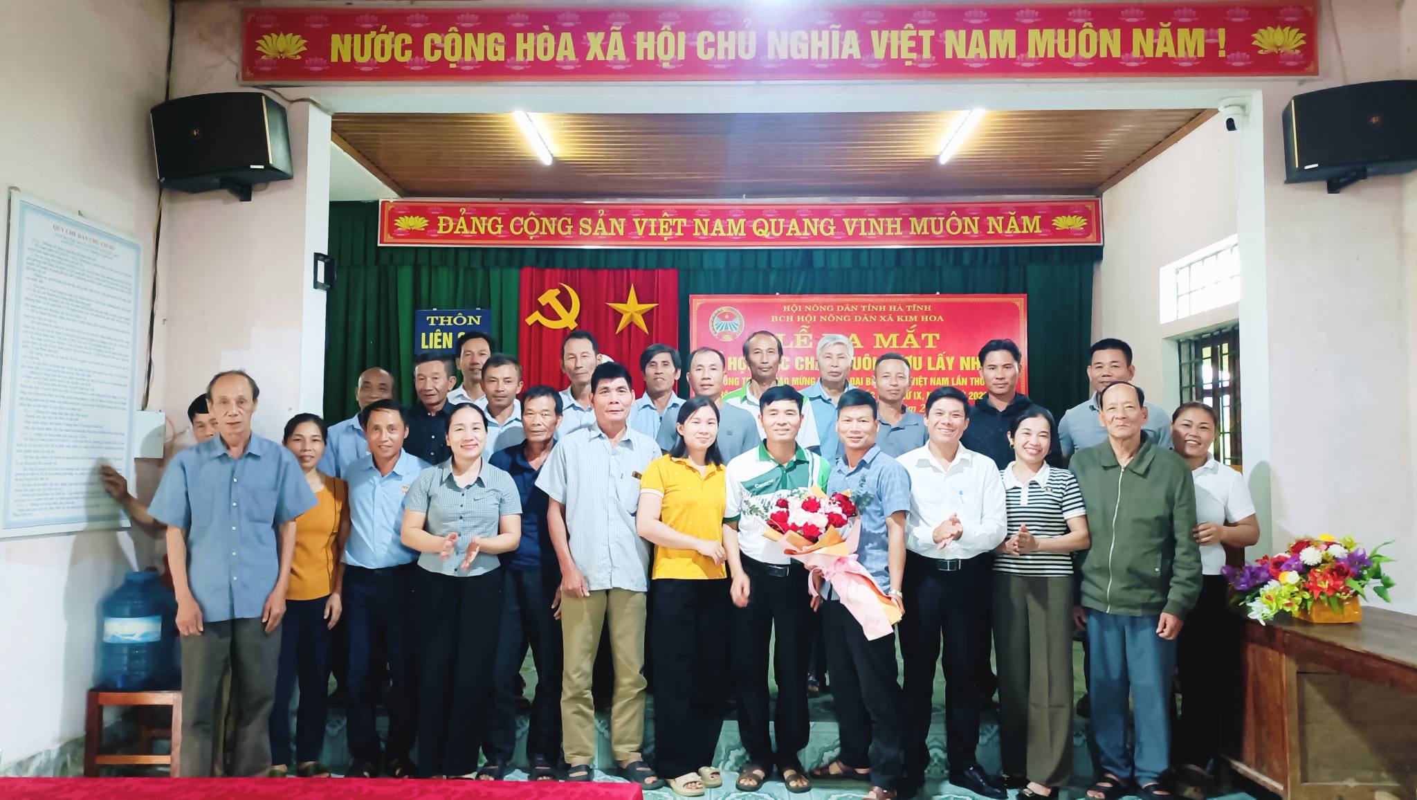 Ra mắt THT chăn nuôi hươu sao thôn Liên Sơn