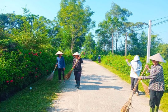 Thi đua lao động chung sức xây dựng NTM trong kỳ nghỉ lễ 2/9.