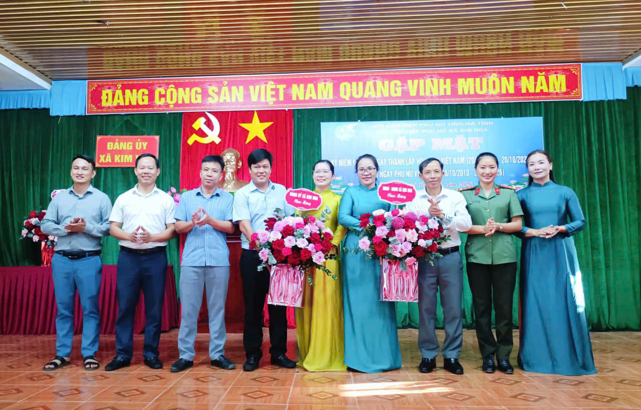 Hội LHPN xã Kim Hoa: Gặp mặt kỷ niệm Ngày Phụ nữ Việt Nam 20/10