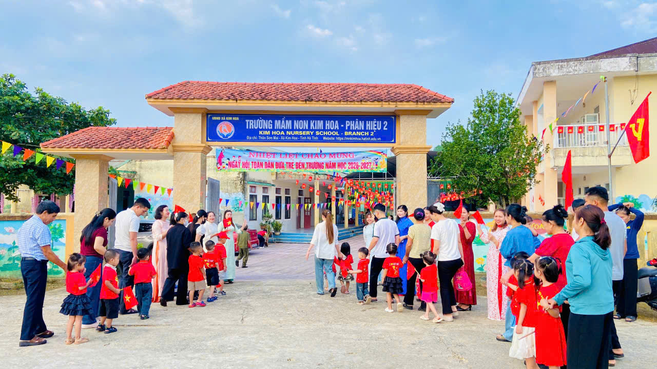 Náo nức ngày Khai trường tại xã Kim Hoa