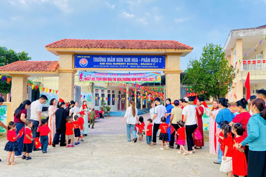 Náo nức ngày Khai trường tại xã Kim Hoa 
