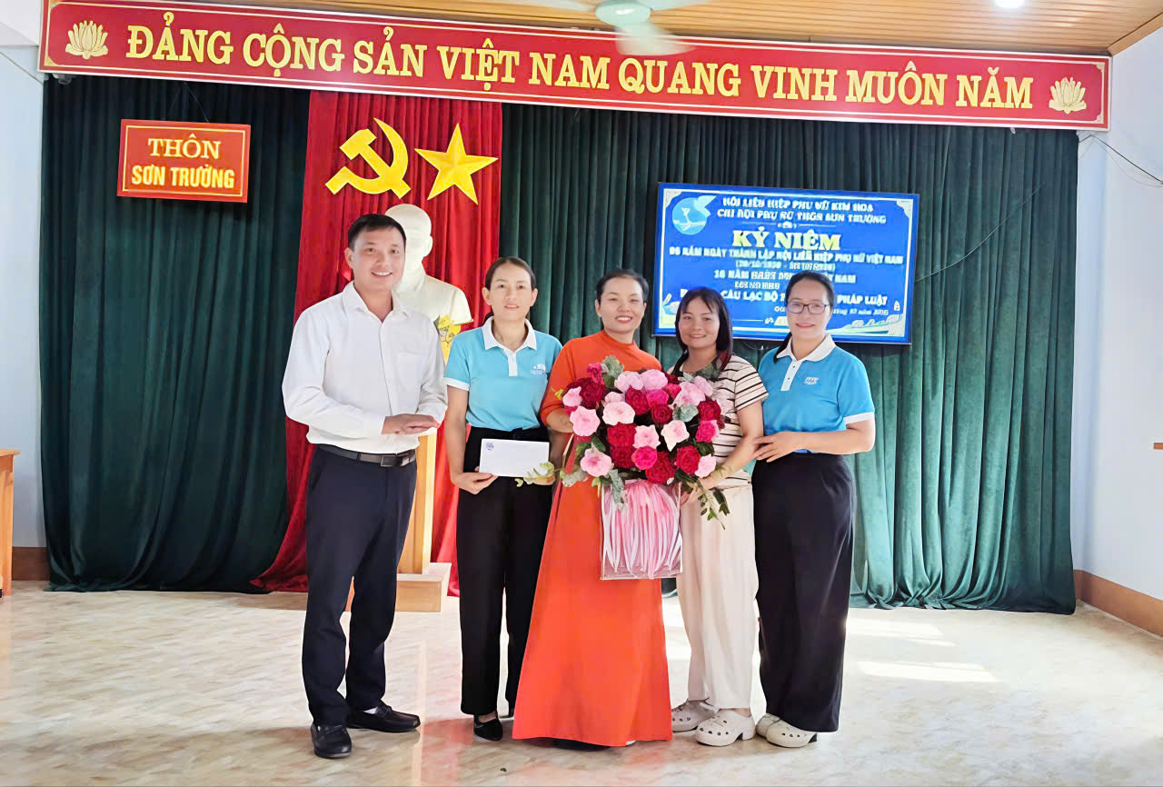 Phụ nữ Kim Hoa sôi nổi các hoạt động chào mừng Ngày Phụ nữ Việt Nam