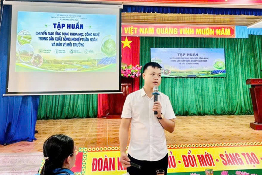 Phụ nữ Kim Hoa tập huấn ứng dụng KHCN vào sản xuất 
