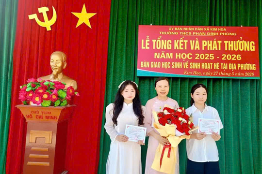 Người gieo chữ, gieo niềm tin bằng sự tận tụy